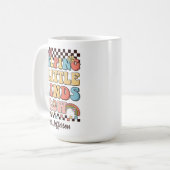 Mug Aider Little Minds Croissance cadeau enseignant su (Devant gauche)