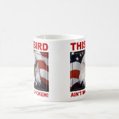 Mug Aigle américain n'est pas un poulet (Centre)