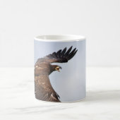 Mug Aigle Bald Shouting Me nourrit à un parent (Centre)