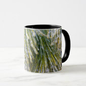 Mug Aiguilles de pin recouvert de glace Botanique hive (Devant droit)