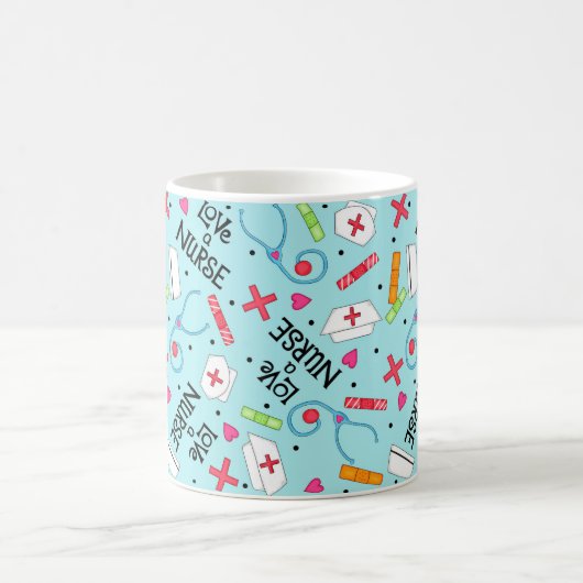 Mug Aimez un bleu de turquoise d'art d'infirmière avec (Centre)