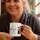 Mug Aimez-vous Grammy Coeurs Personnalisé Deux Photo C<br><div class="desc">Simple et sucré deux tasse à café photo pour grand-mère : L'écriture manuscrite dit : NOUS VOUS AIMONS GRAMMY avec de beaux coeurs fleurissent sur vos noms. Personnalisez avec vos deux photos préférées et faites-en un cadeau de souvenir moderne et tendance pour une grand-mère bien-aimée.</div>