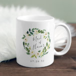 Mug Albâtre Floral Wreath Maid of Honor<br><div class="desc">Un cadeau sucré et élégant pour votre servante d'honneur,  mug dispose d'une couronne florale verte et blanche à l'aquarelle avec "bonne d'honneur" inscrite à l'intérieur en écriture manuscrite. Personnalisez avec votre date de mariage en dessous.</div>