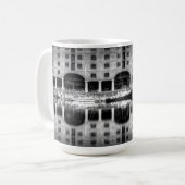 Mug Albert Dock Liverpool (Devant gauche)