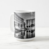 Mug Albert Dock Liverpool Réflexions (Devant gauche)
