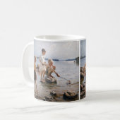 Mug Albert Edelfeue - Les garçons jouent sur le rivage (Devant gauche)
