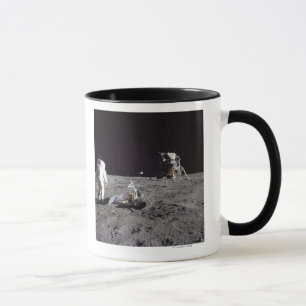 Mug Aldrin revient sur la base de tranquillité