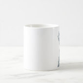 Mug Alex Throngstisubskul (Centre)