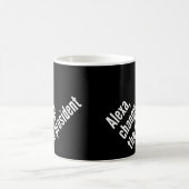 Mug Alexa, Change President Antil Trump (Centre)