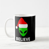 Mug Alien Green Face Christmas Santa Hat Believe  (Gauche)