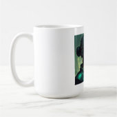 Mug Alien Lady détient un objet en verre transparent (Gauche)
