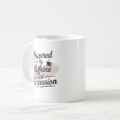 Mug Alimenté par la caféine et la compassion (Devant gauche)