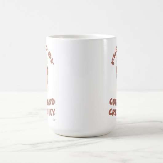 Mug Alimenté par le café et la créativité La devise de (Centre)