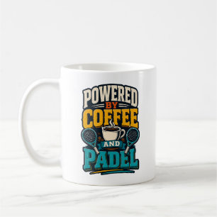 Mug Alimenté par le café et le padel rétro sports