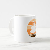 Mug Alimenté par le Café – Motivation Matinale Design (Devant gauche)