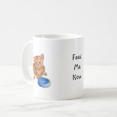 Mug Alimentez-moi attaquent maintenant (Devant gauche)