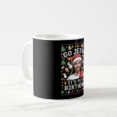 Mug Allez Jésus C'est ton Anniversaire Vilain Chandail (Devant gauche)