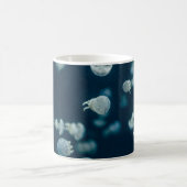 MUG AMIS (Centre)