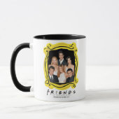 Mug AMIS™ | Pâte dans le Closeup d'usure formelle (Gauche)