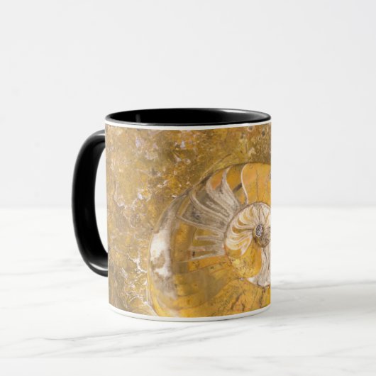 Mug Ammonite et autres fossiles en roche (Devant gauche)