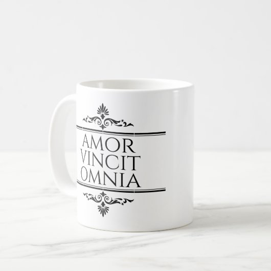 Mug Amor Vincit Omnia (Devant gauche)