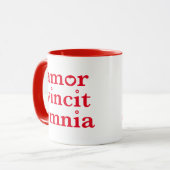 Mug Amor Vincit Omnia - Citation latine (Devant gauche)