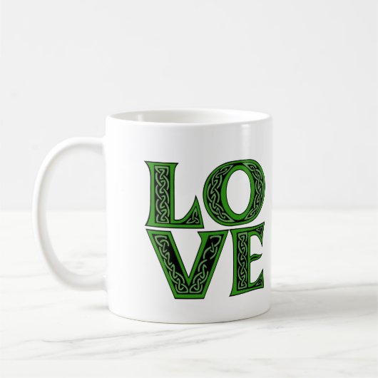 Mug Amour dans une police celtique irlandaise (Gauche)