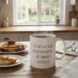 Mug Amusante Parenthood Maman Papa Favori Parent Citat<br><div class="desc">Célébrez votre rôle de "parent préféré" avec cette tasse à café humoristique et élégante ! Avec le message ludique "Ce n’est pas facile d’être le parent préféré... mais quelqu’un doit le faire", cette tasse est parfaite pour un petit amour du matin ou un cadeau léger pour les parents qui savent...</div>