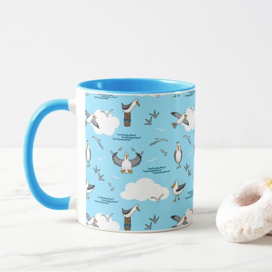 Mug Amusement cool Flock de mouettes Ciel bleu et nuag (Avec donut)
