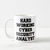 Mug Analyste de sécurité informatique au travail achar (Gauche)
