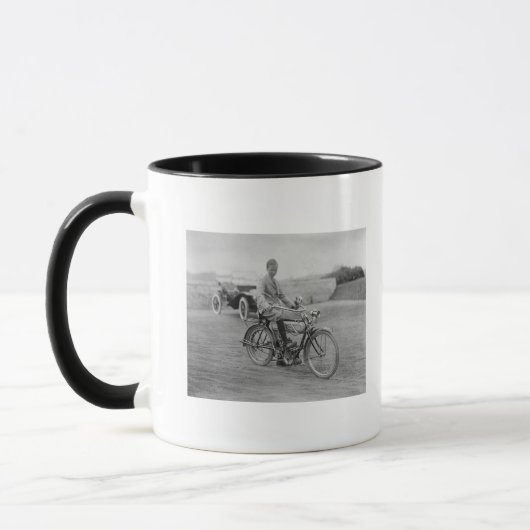 Mug Ancienne motocyclette avec projecteur de lanterne (Gauche)