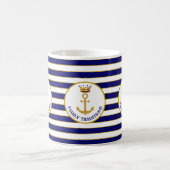 Mug Ancre familiale et couronne sur Bleu & Blanc rayé (Centre)