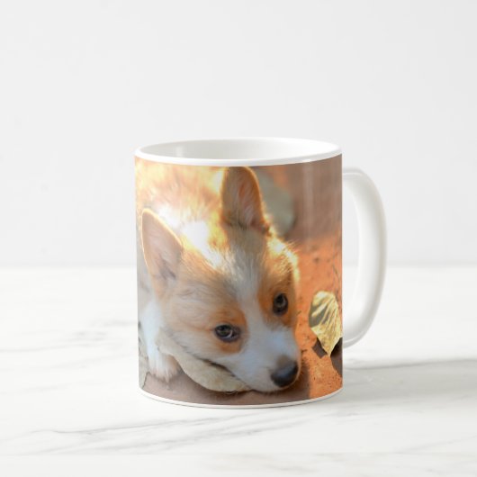 Mug Animaux de bébés cutest | Shy Corgi (Devant droit)