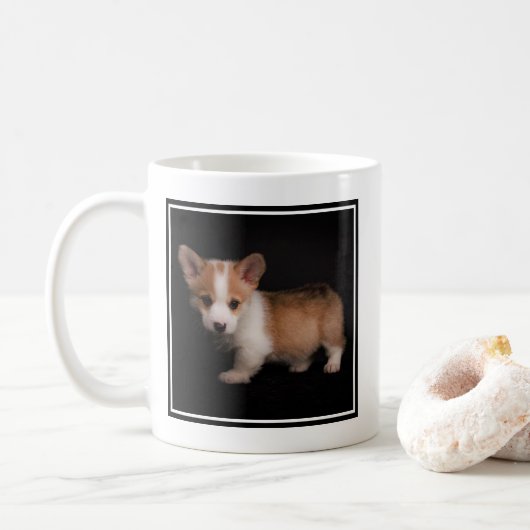 Mug Animaux de bébés cutest | Tiny Corgi (Avec donut)