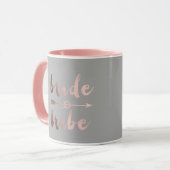 Mug anneaux de mariage roses élégants de flèche de (Devant gauche)