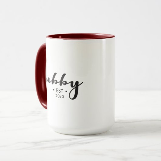 Mug Année personnalisée Hubby de script moderne (Devant gauche)