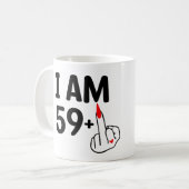 Mug Anniversaire drôle 60 Ans J'ai 59 ans (Devant gauche)