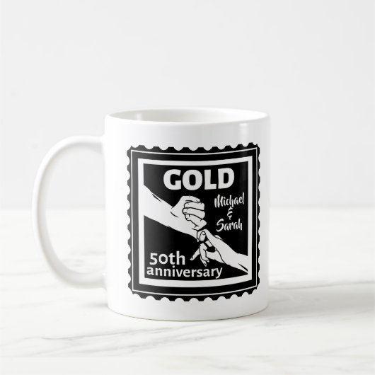 Mug Anniversaire du mariage d'or tenant la main 50e (Gauche)