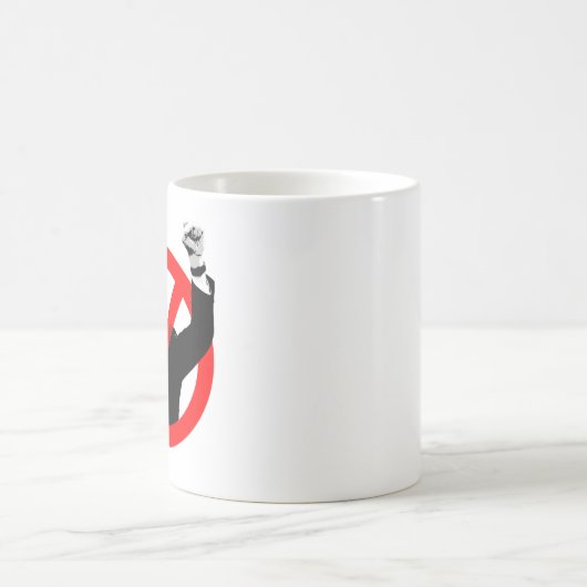 Mug Annuler Josh Hawley (Centre)