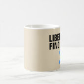 MUG ANTI-LIBÉRALISME ET LIBÉRALISME TROUVENT UN CAFÉ C (Centre)