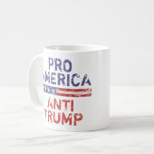 Mug Anti-Trump pro-américain (Devant gauche)