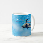 MUG APACHE AH-64D (UK) (Devant droit)