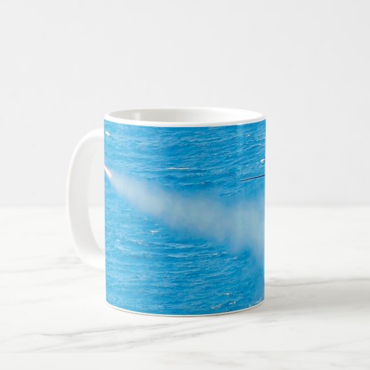 MUG APACHE AH-64D (UK) (Devant gauche)