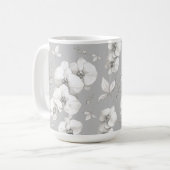 Mug Aquarelle blanc orchidée sur gris | (Devant gauche)
