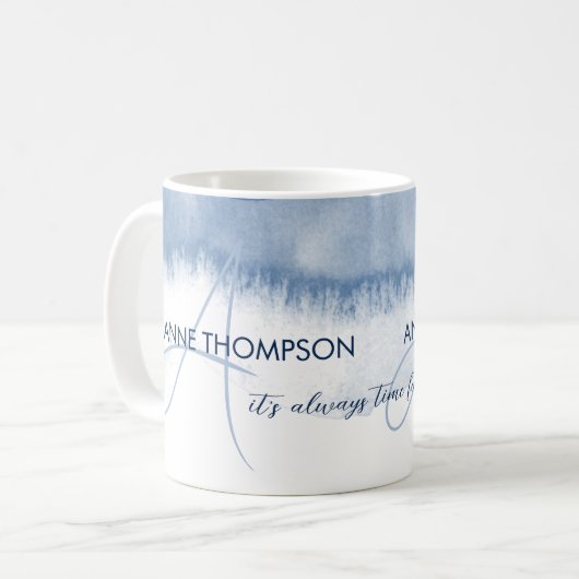 Mug Aquarelle bleue avec nom et initiale (monogramme) (Devant gauche)