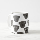 Mug Aquarelle de chien du Labrador noir (Devant gauche)