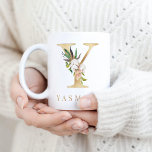 Mug Aquarelle Florale & Lettre or Y Monogramme<br><div class="desc">Une tasse à café personnalisée avec un faux monogramme "Y" de la lettre d'or,  avec des illustrations décoratives d'aquarelle florale et de feuillage. Customisez facilement avec votre nom ou créez un cadeau unique pour vos proches.</div>