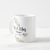 Mug Aquarelle florale moderne M & M. Blanc et vert (Devant gauche)