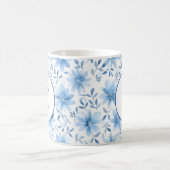 Mug Aquarelle Printemps Fleurs Bleues Lettre Monogramm (Centre)