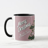 Mug Arbre de Noël Artisan rose Joyeux Script famille (Gauche)
